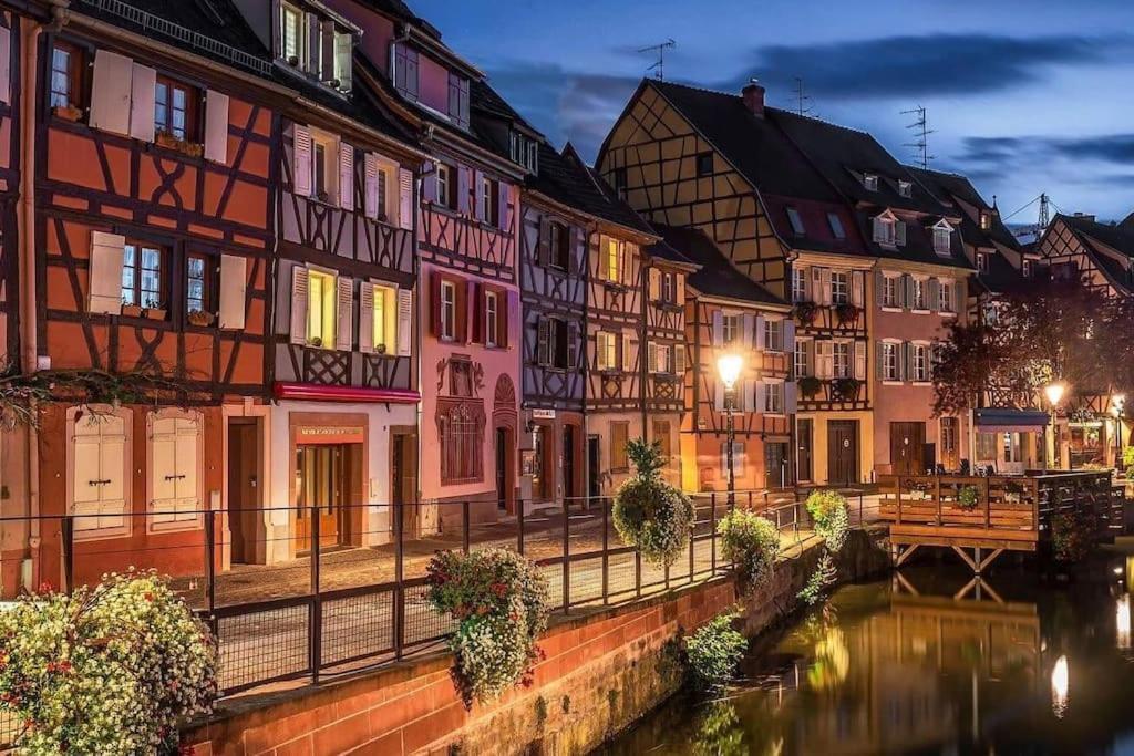 Romantique Appartement Fly Me To The Moon Colmar Exterior photo