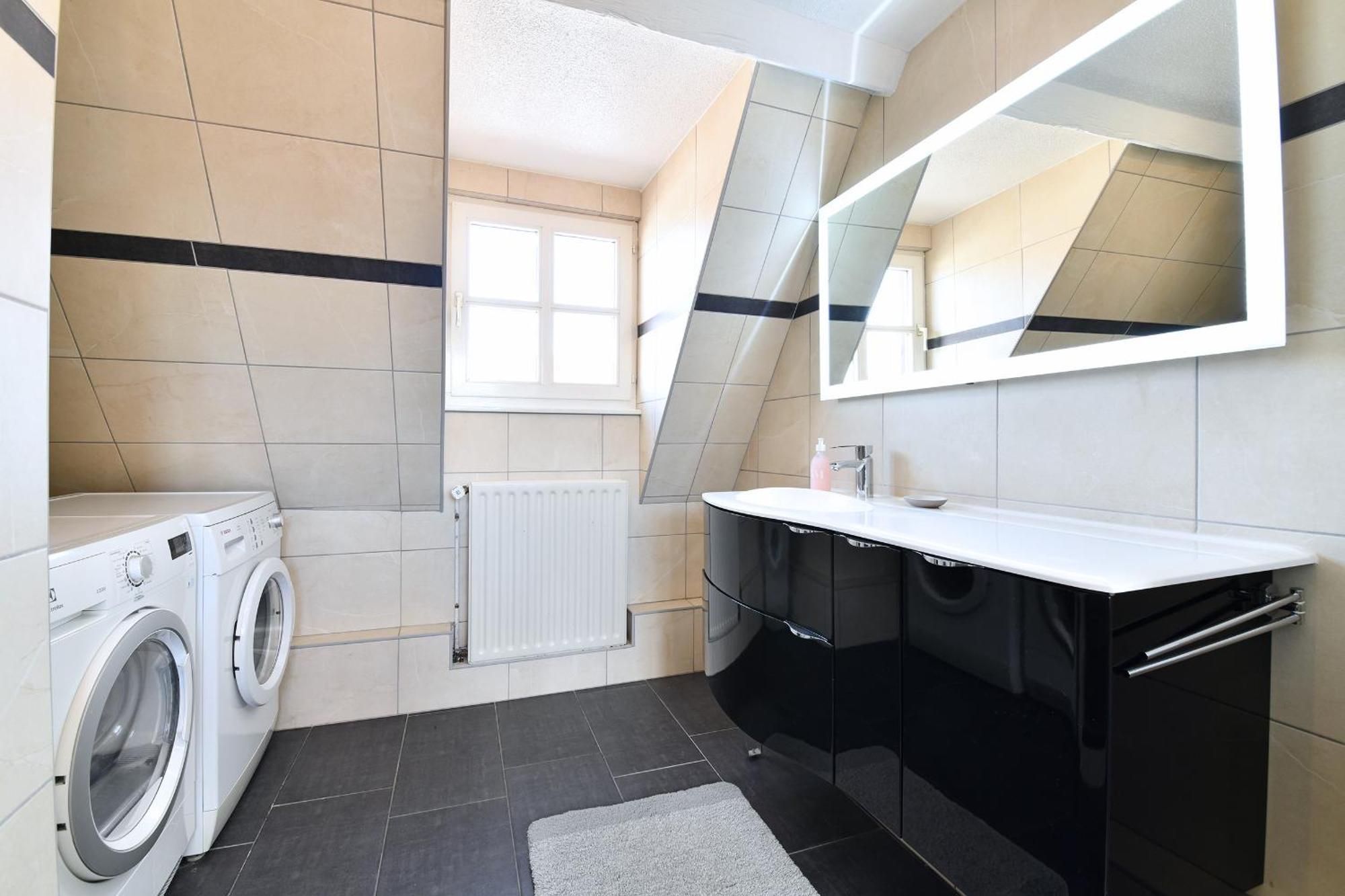 Romantique Appartement Fly Me To The Moon Colmar Exterior photo
